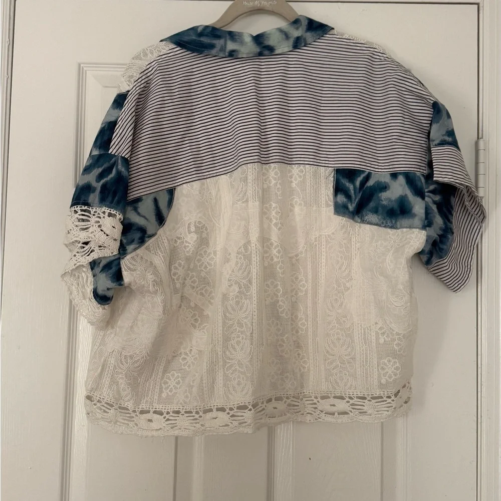 Pilcro by Anthropologie Patchwork Cabana Shirt Size Large Blue White Button Down - Picture 8 of 8